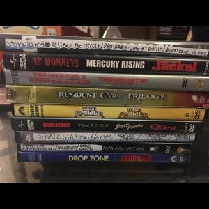 PREOWNED wear and tear 9 dvd(32 movies)